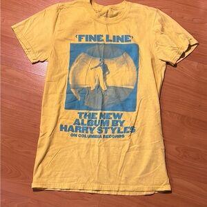 Rare S Harry Styles fine line concert merch T-Shirt